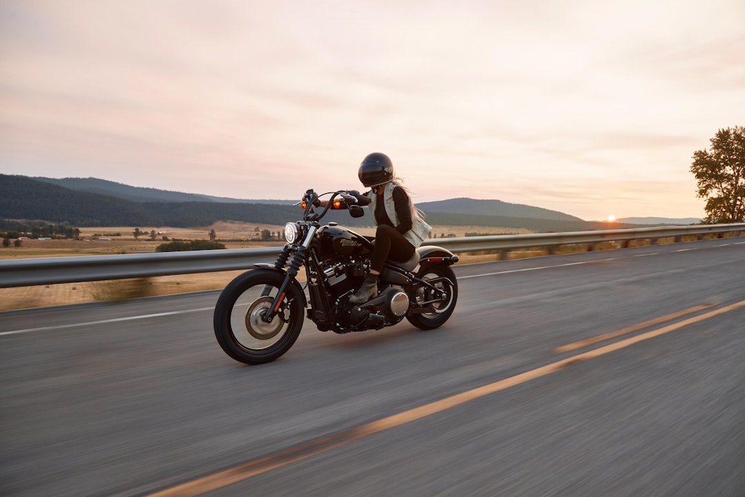 Moto traversant le tunnel sous la Manche - Expérience unique